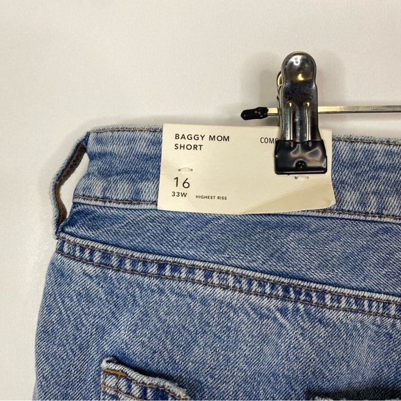 NWT American Eagle Baggy Mom Shorts Size 16 Denim Jean Shorts - Picture 3 of 3